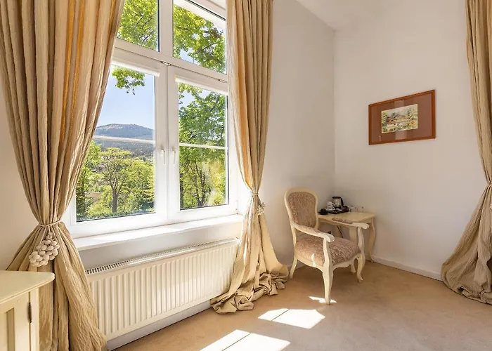 Szrenicowy Dwor 3* 斯克拉斯卡波伦巴